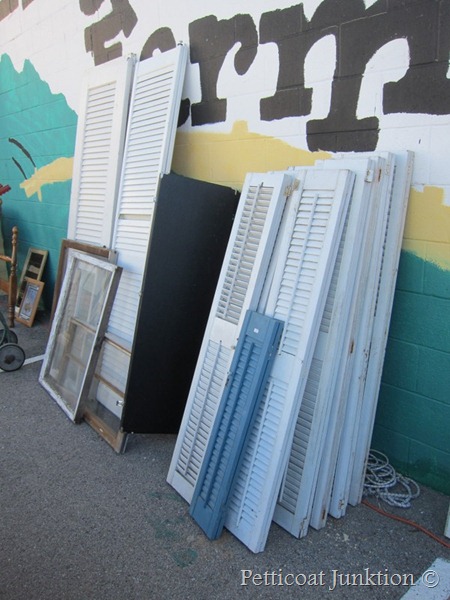 Nashville Flea Market shopping, Petticoat Junktion