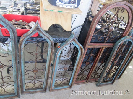 Nashville Flea Market shopping, Petticoat Junktion