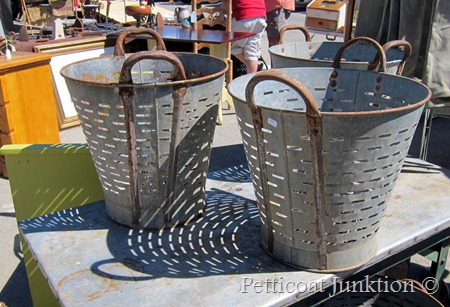 Nashville Flea Market shopping, Petticoat Junktion
