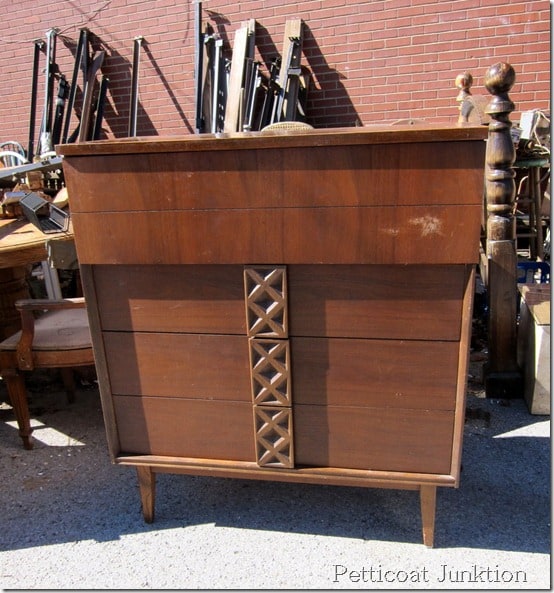vintage-sixtys-chest-of-drawers-junk-shopping