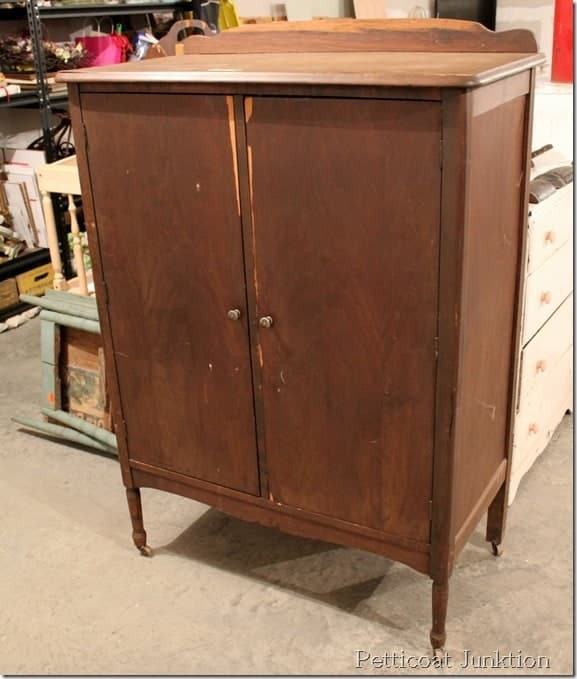 Nashville-Flea-Market-Shopping