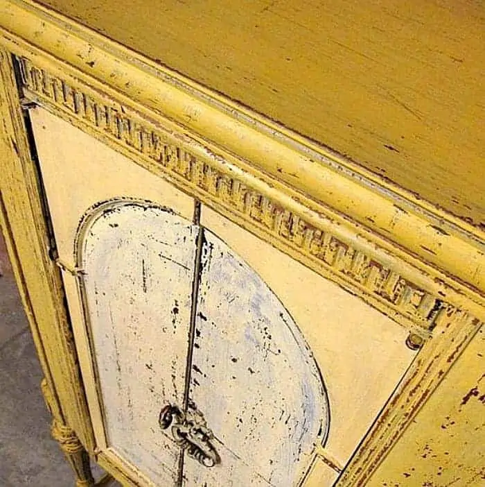 Easy Steps on How to Paint with Milk Paint on Furniture