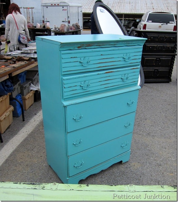 painted-furniture-ideas-Nashville-Flea-Market