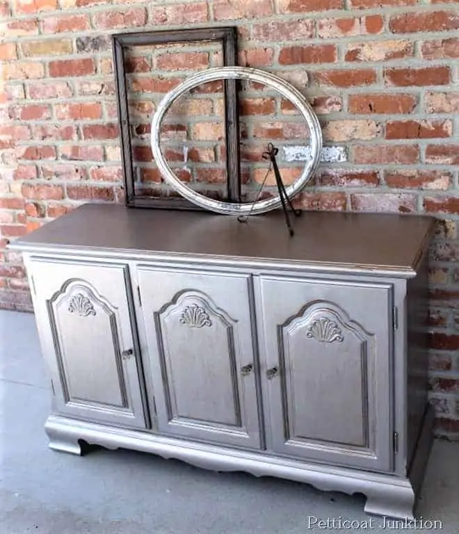 Metallic Paint Projects & Tutorials - Page 4 of 11 - Painted Furniture  Ideas