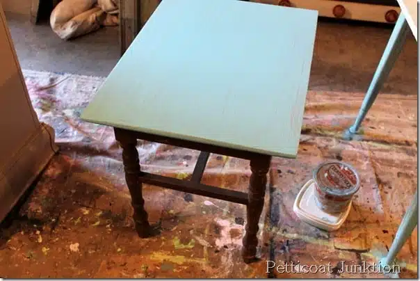 turquoise-grain-sack-painted-table-before-after