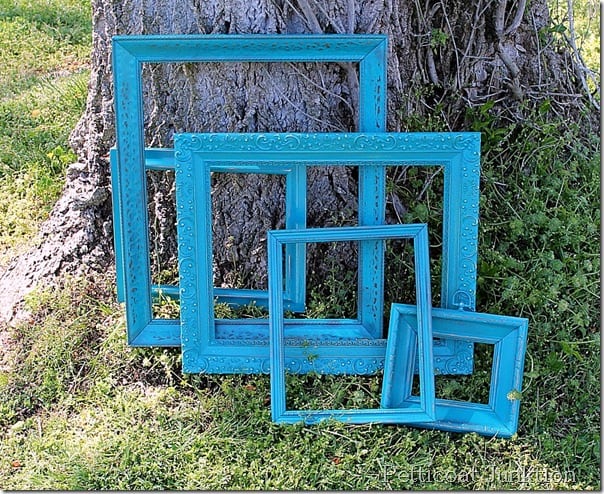 Rust-Oleum turquoise spray paint for picture frames
