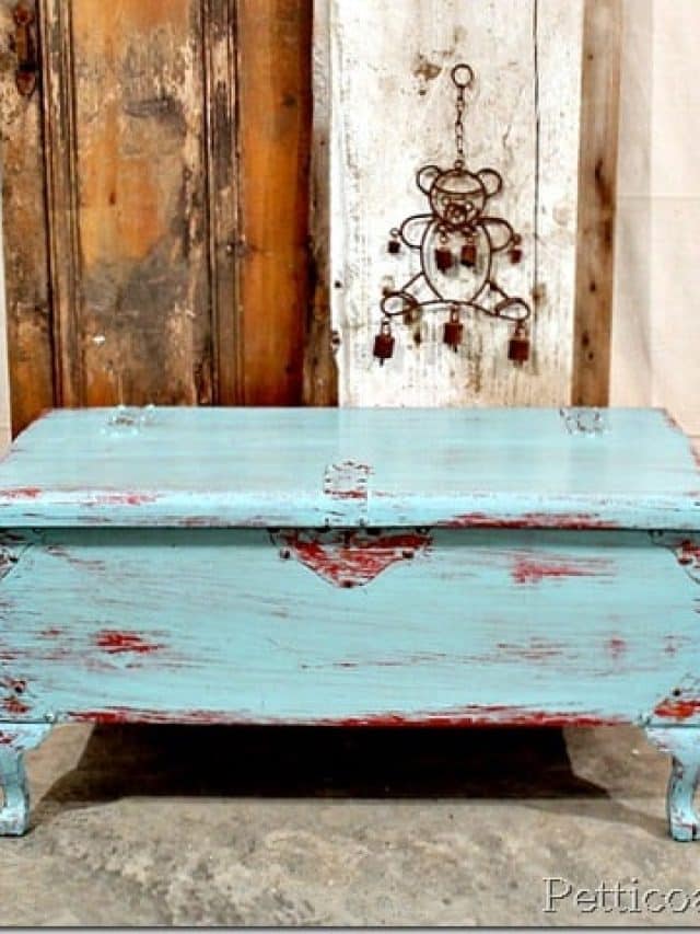 HOW TO DISTRESS PAINTED FURNITURE USING VASELINE Story Petticoat Junktion