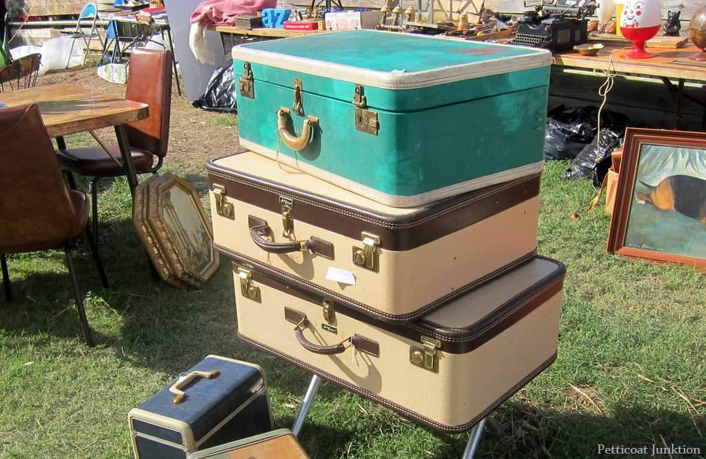 Burlap and White Paint at the Nashville Flea Market Petticoat Junktion