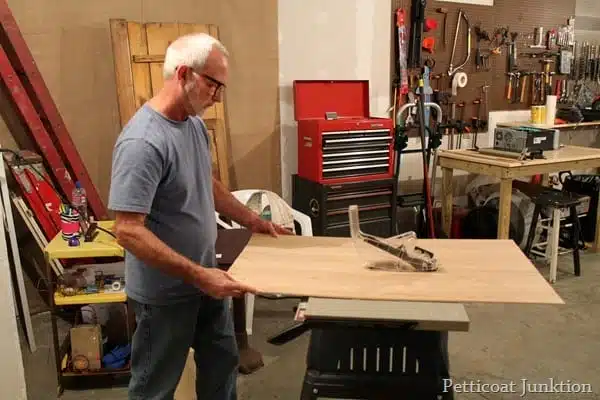 cutting underlayment with tablesaw