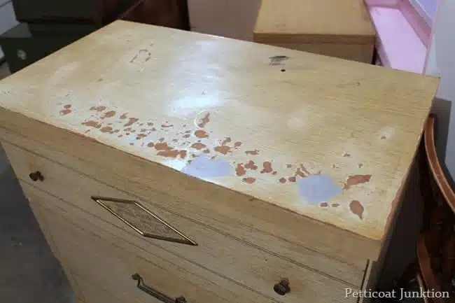 How to Paint Damaged MDF Furniture Or Fake Wood Furniture
