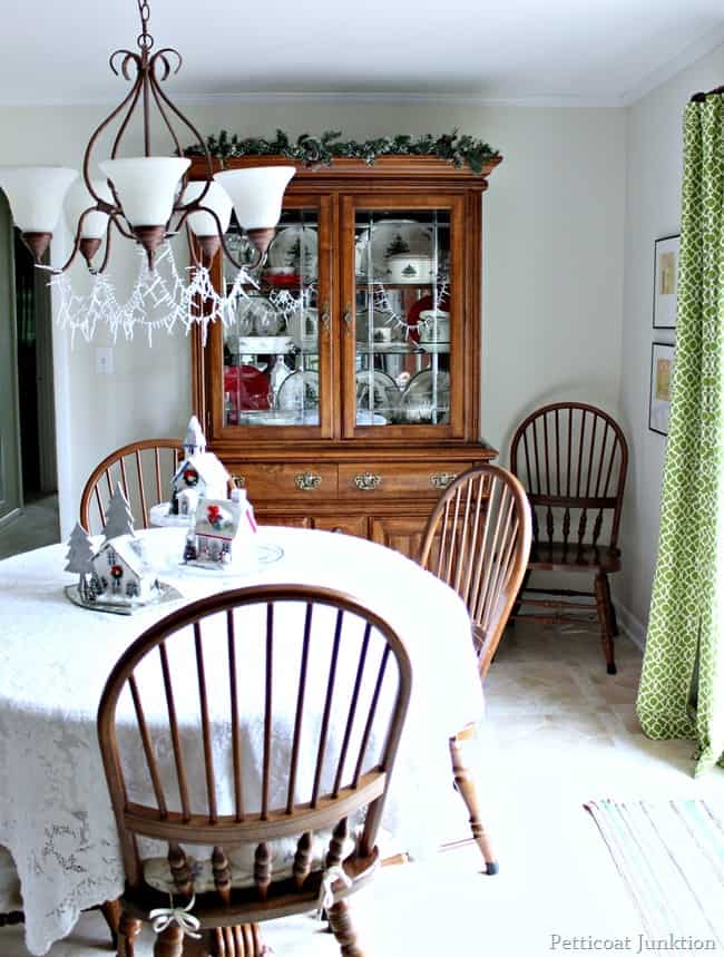 christmas dining room decor