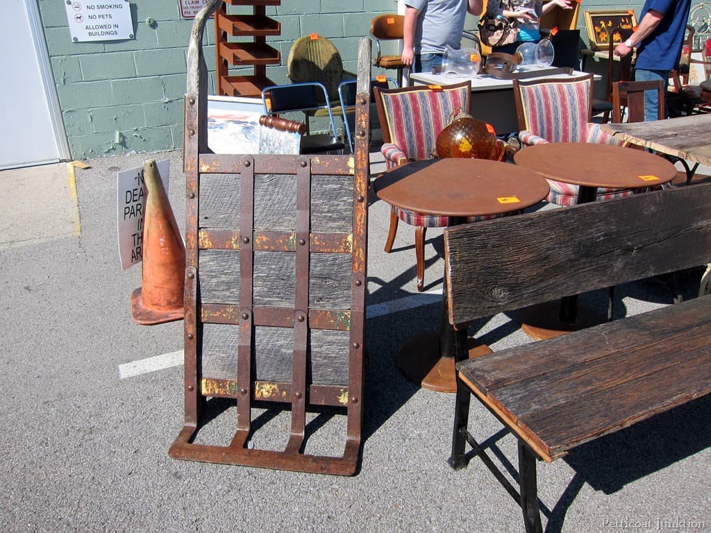 Rusty Junk HeavenThe Nashville Flea Market Petticoat Junktion
