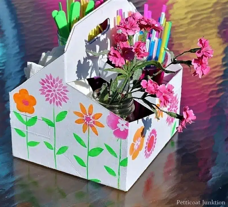 upcycle a cardboard tote into a picnic caddy (2)