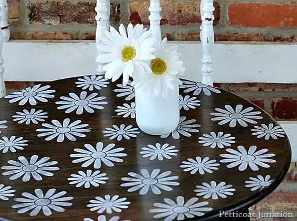 Stencil A Small Kids Table With Flowers 