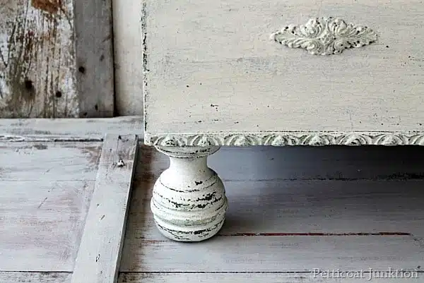 chippy mms milk paint in linen project by Petticoat Junktion
