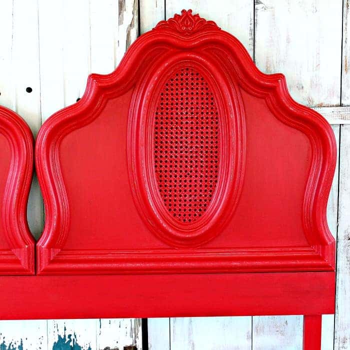 paint a plastic headboard