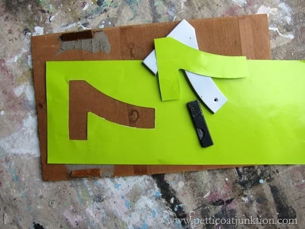 cutting stencils Petticoat Junktion