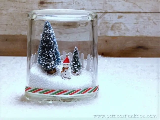 how to make a winter snowman scene in a glass jar