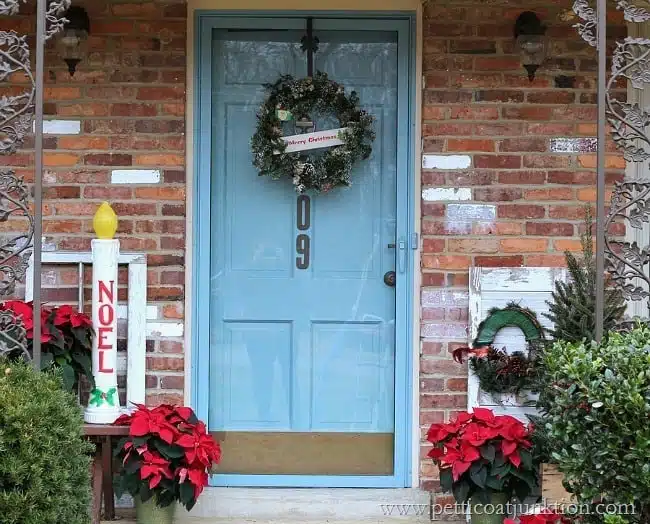 Greet Visitors With Vintage Christmas Decor Welcome Home Tour