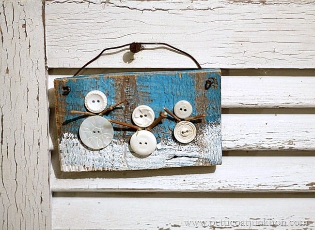 Repurpose buttons into snowmen decor