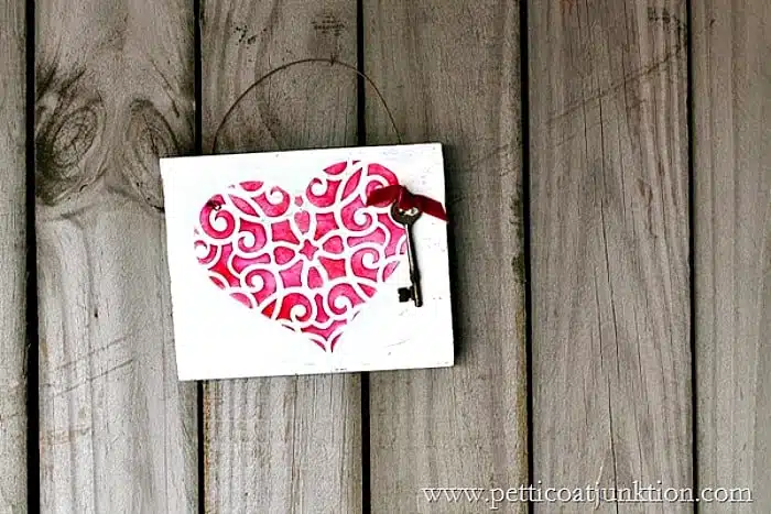 Stencil-a-red-heart-Petticoat-Junktion_thumb