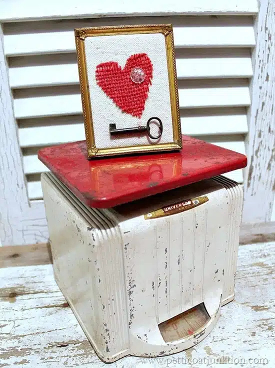 red kitchen scales and burlap heart Petticoat Junktion