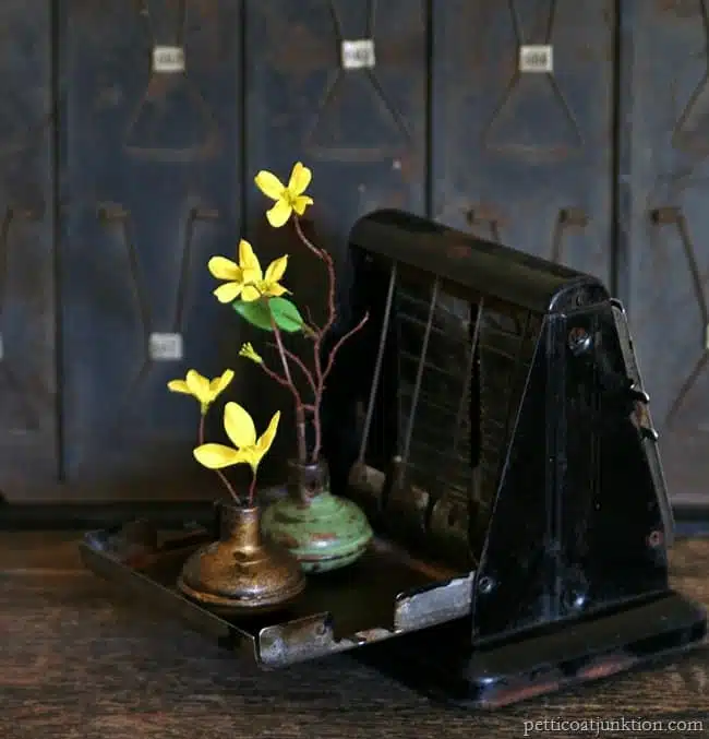 vintage door knobs flower vases Petticoat Junktion