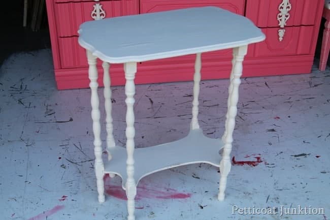 white table Petticoat Junktion