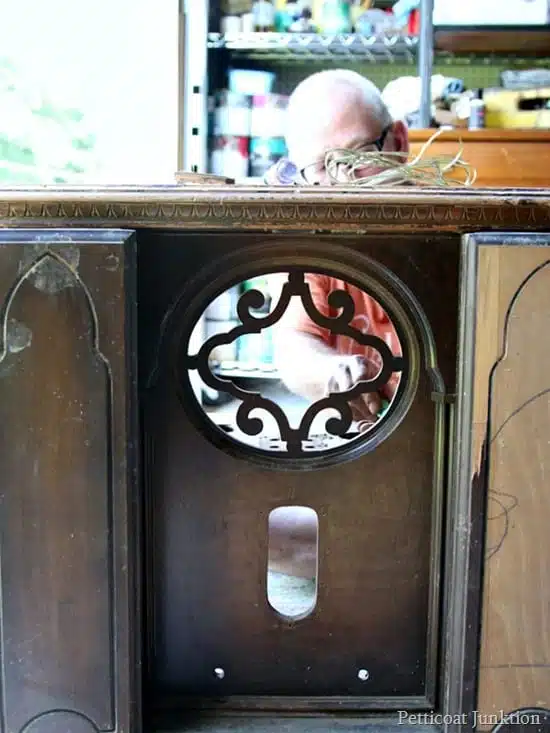 vintage radio cabinet project Petticoat Junktion