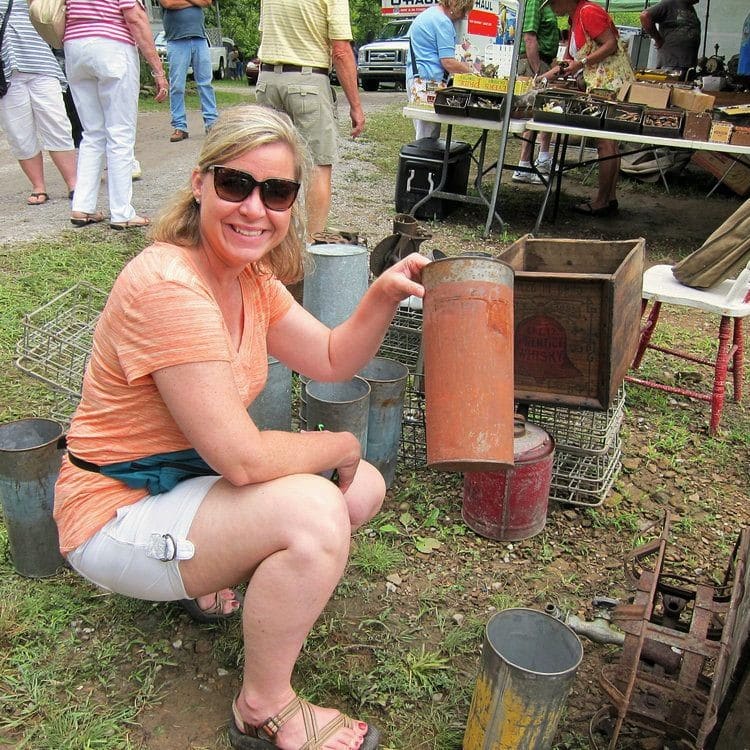 Angie Post Cards From The Ridge shopping 127 yard sale (2)