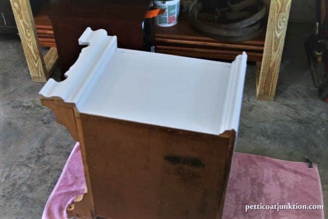 painting a nightstand