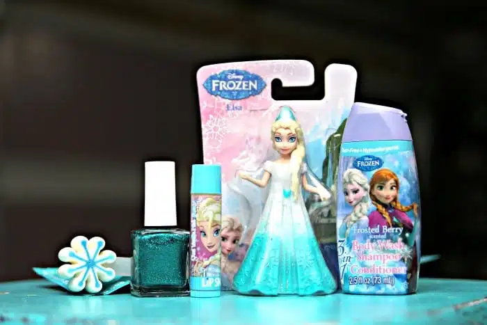 Elsa themed gifts to put in mason jar for Christmas gift
