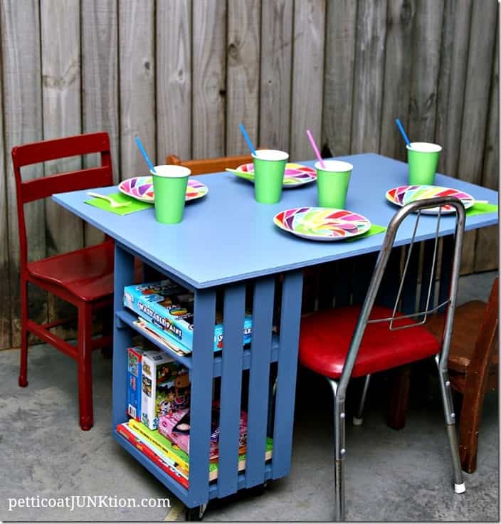 Diy child 2024 table and chairs