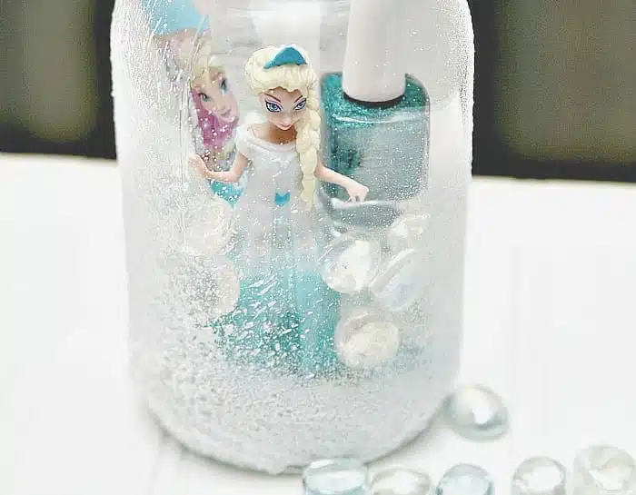 mason jar gift idea with Elsa from Frozen