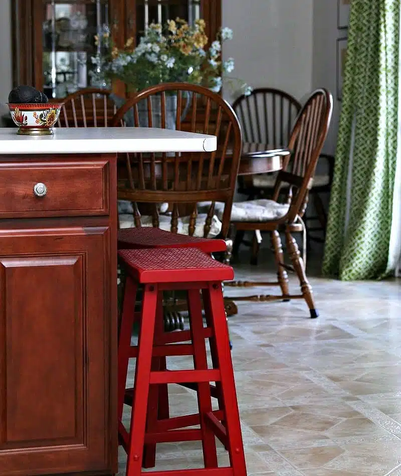 how to paint bar stools 