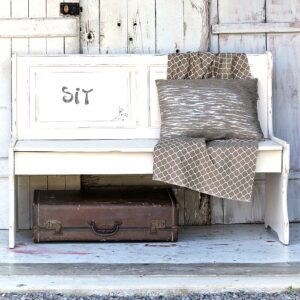 farmhouse style white bench makeover