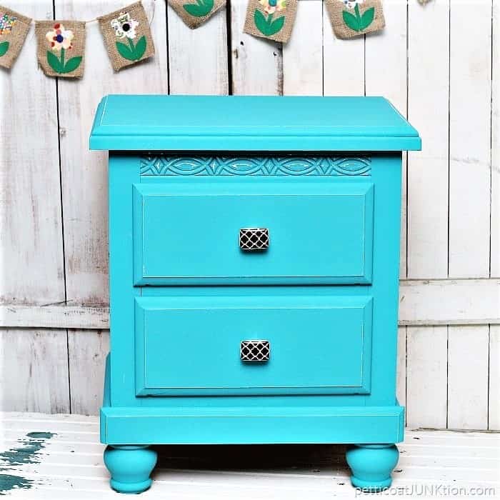 how to add decorative furniture knobs when doing a furniture makeover