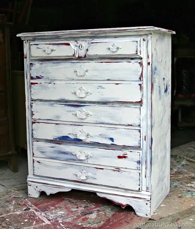 Red White Blue Furniture Makeover Is A Fireworks Dud Petticoat Junktion