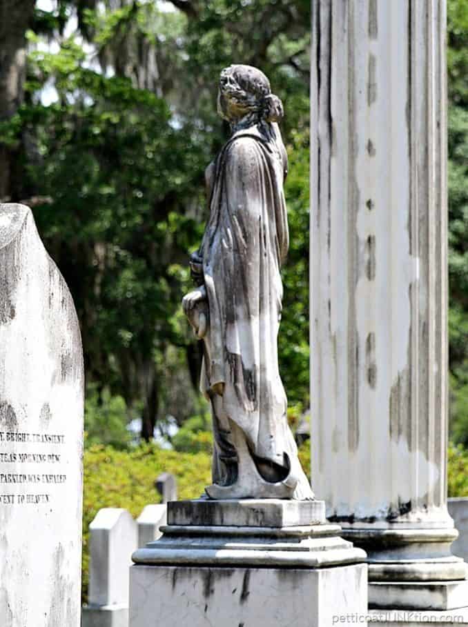 Bonaventure Cemetery Savannah Georgia