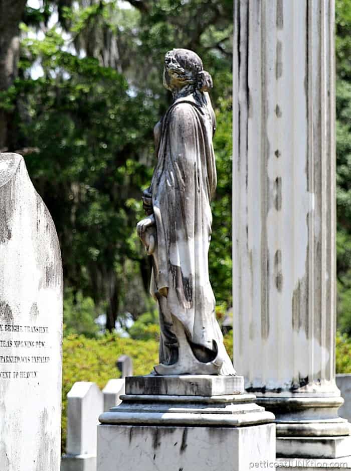 Bonaventure Cemetery Savannah Georgia Headstones and Monumentsjpg