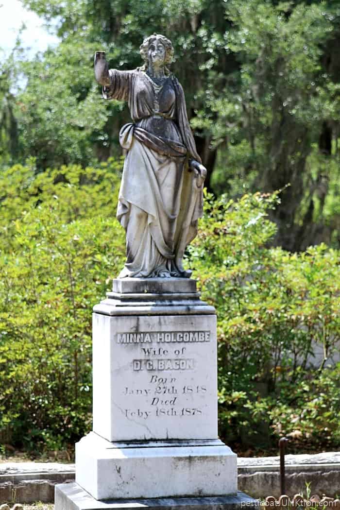 Bonaventure Cemetery Savannah Georgia Minna Holcombe monument
