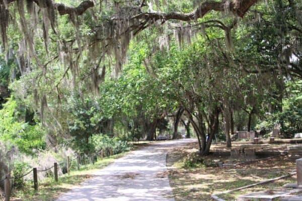 Memorable Bonaventure Cemetery Statues A Must See In Savannah Georgia