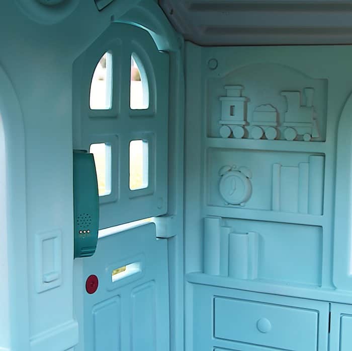 Paint the interior of Little Tikes Playhouse Petticoat Junktion