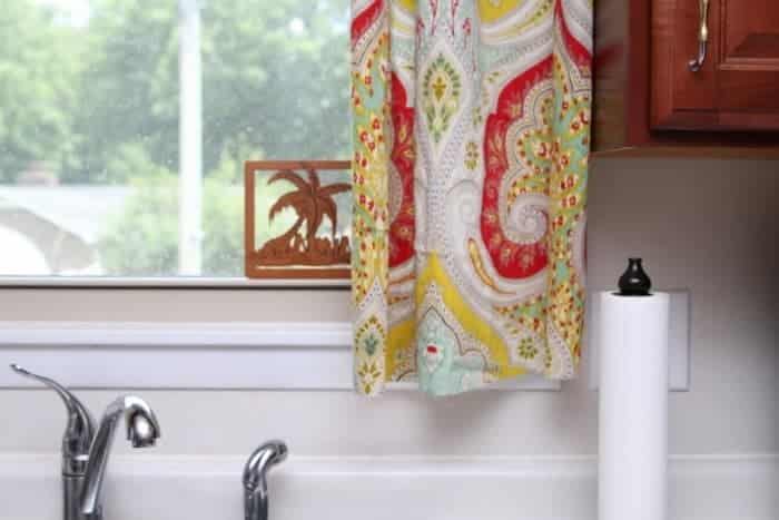making kitchen curtains