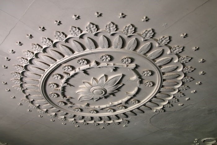 ceiling medallion Drayton Hall