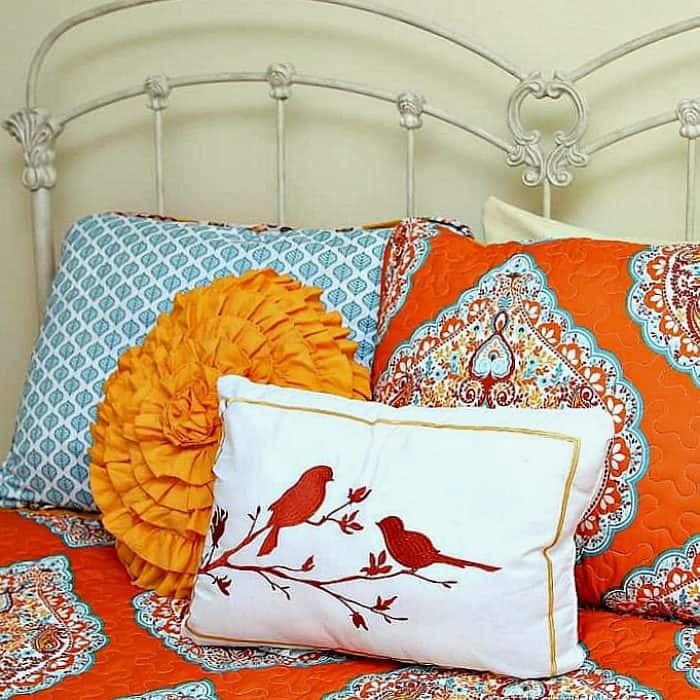 Orange And Turquoise Bedroom Decor Makes Me Smile