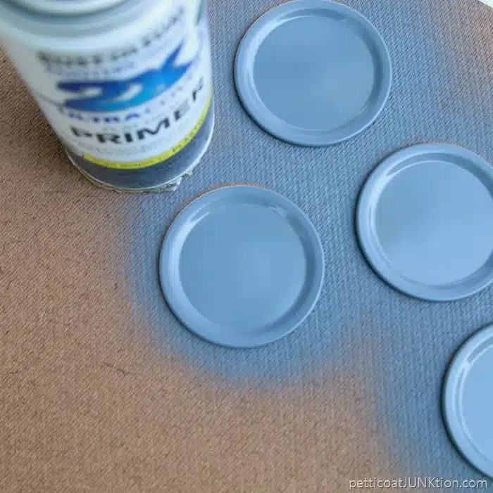 gray spray paint primer