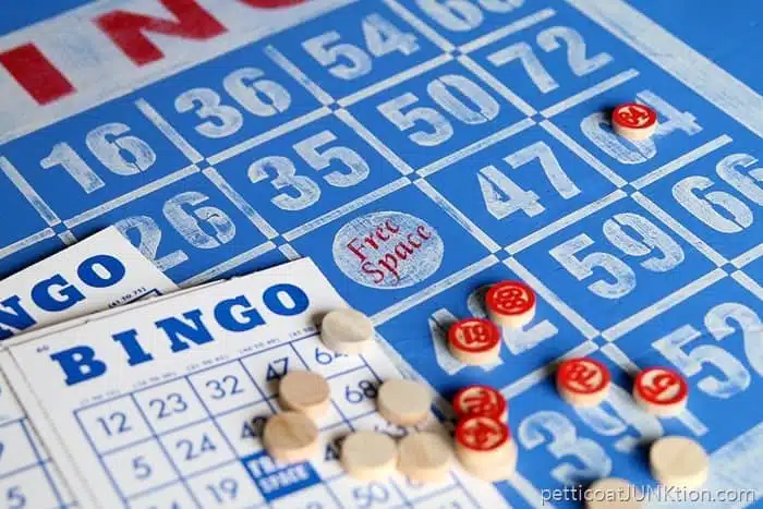 Bingo game table