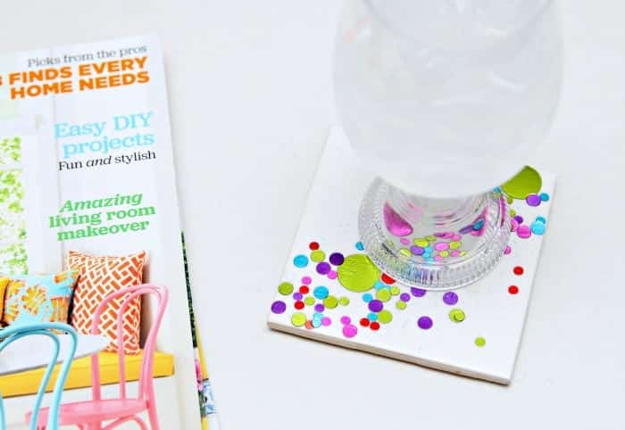 make Christmas gifts for you friends using confetti and glass tiles to make confetti coasters