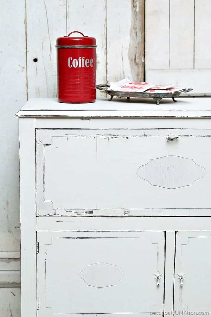 coffee and hot chocolate beverage cabinet